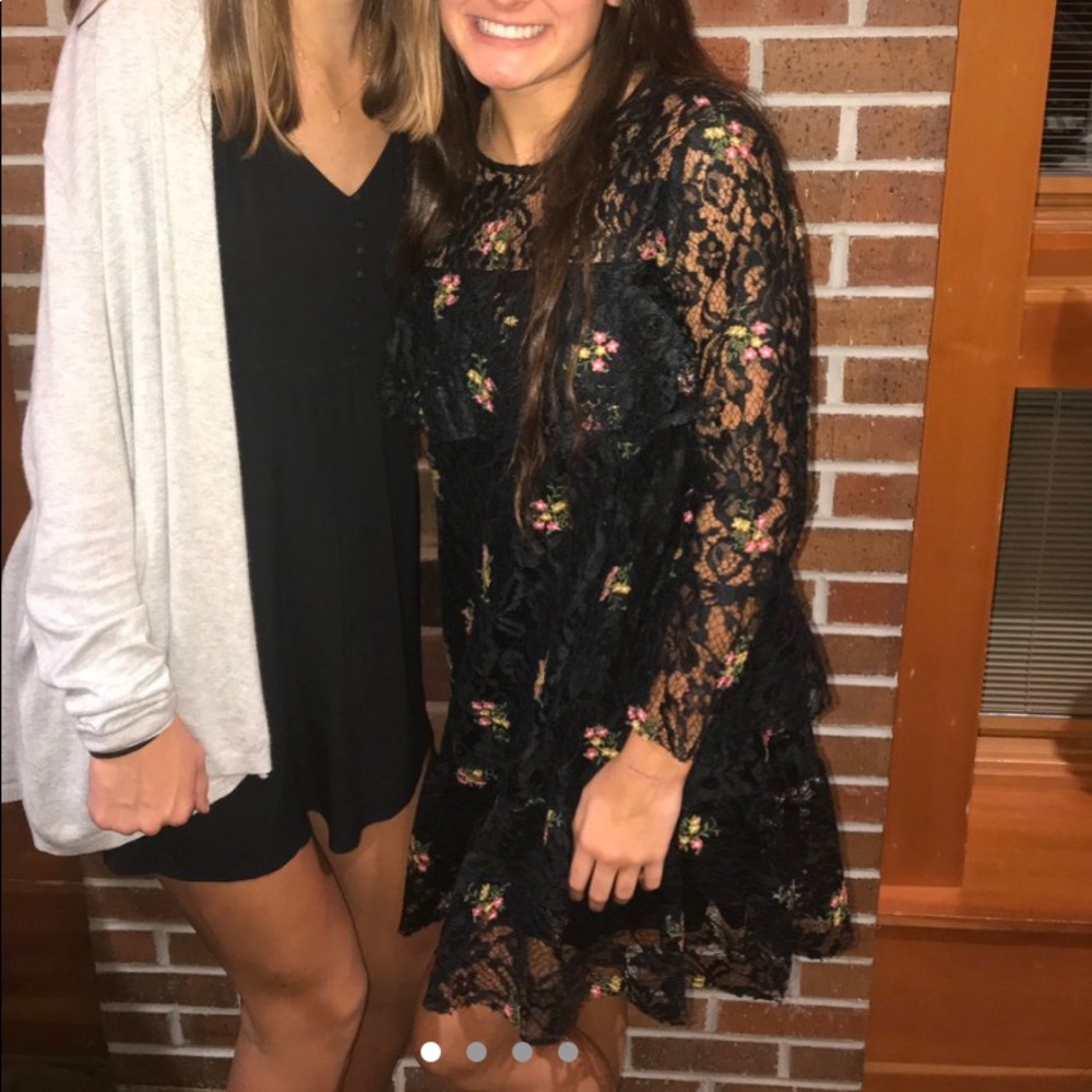 black long sleeve dress